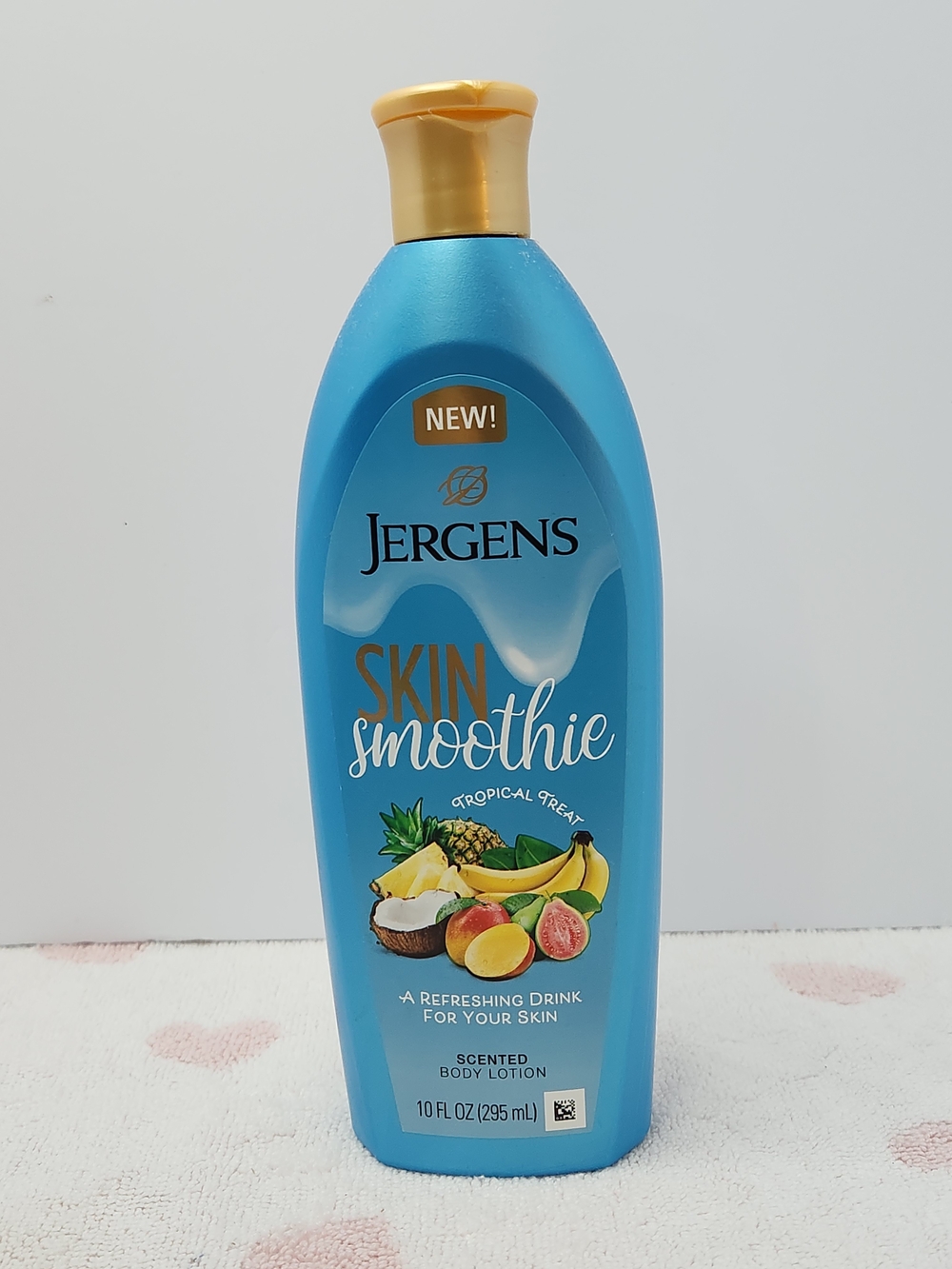 Jergens Skin Smoothie Tropical Treat Scented Body Lotion - Blue